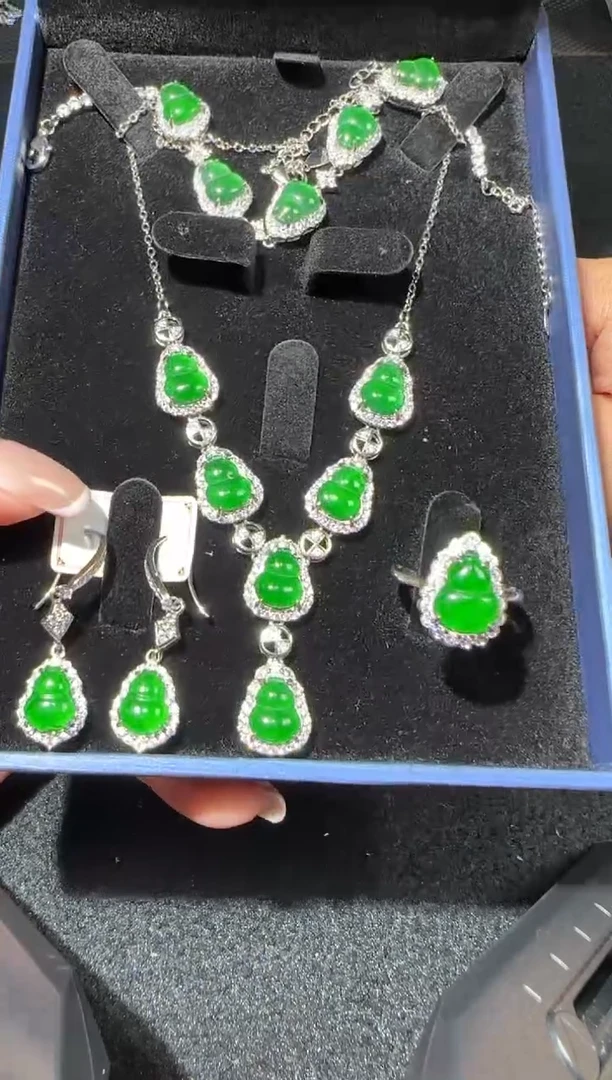 【闪购商品】翡翠项链未镶嵌多样性发货拍一发四