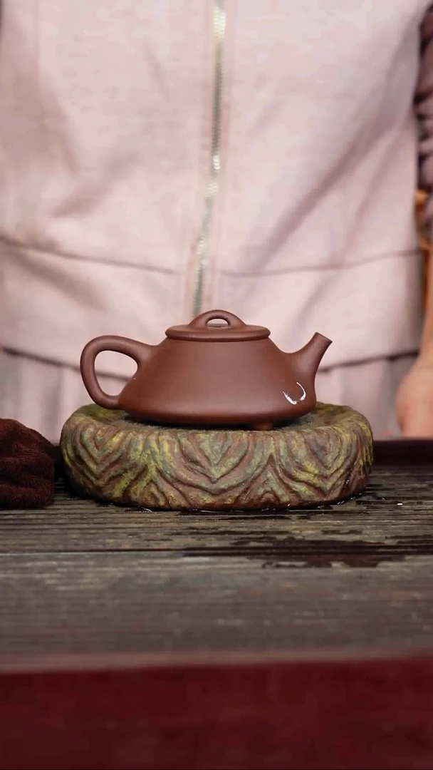 宜兴原矿紫砂壶茶壶宜兴原矿紫砂壶茶壶140C