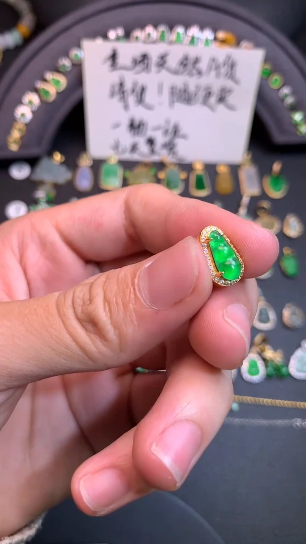 颈饰银S925镶嵌翡翠1