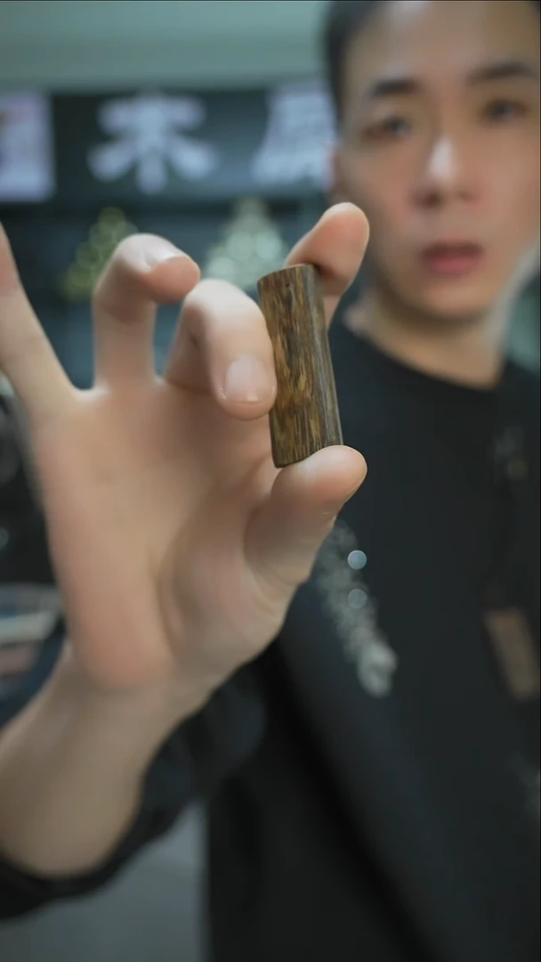 木手作木制雕刻品