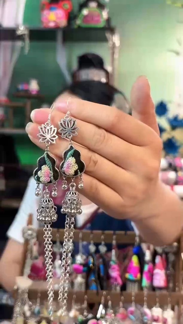 织绣彩云南阁非遗老绣700