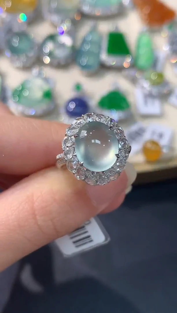 18K金镶嵌戒指翡翠W107|45000