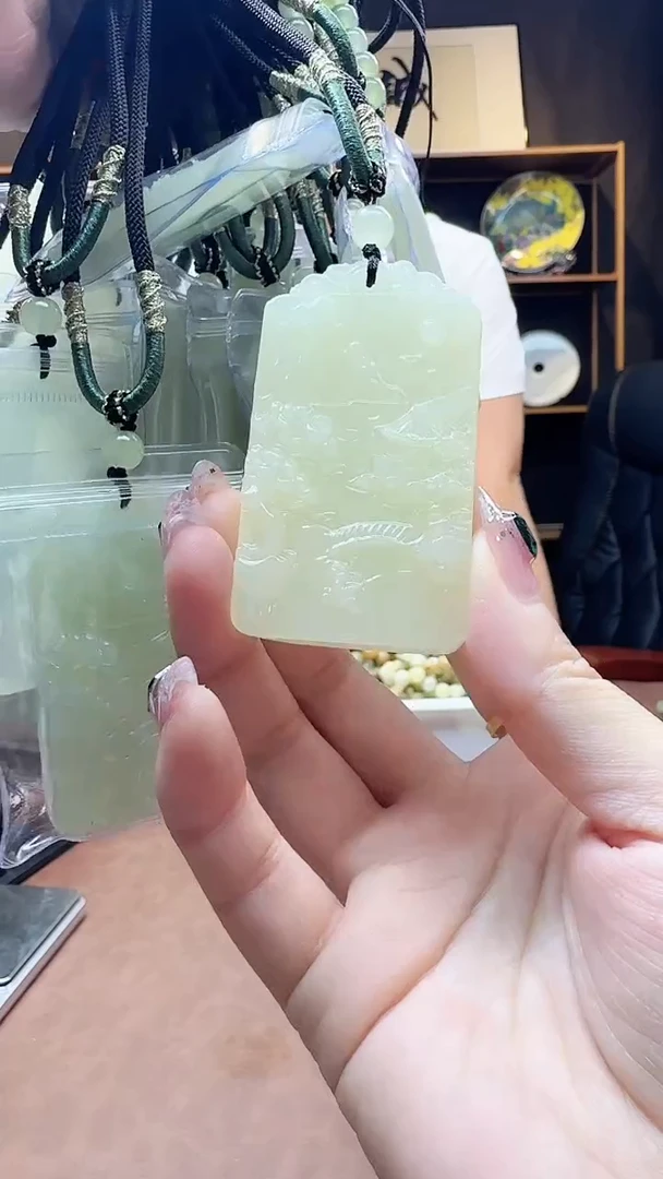 未镶嵌蛇纹石玉手链多样性随机发货其一