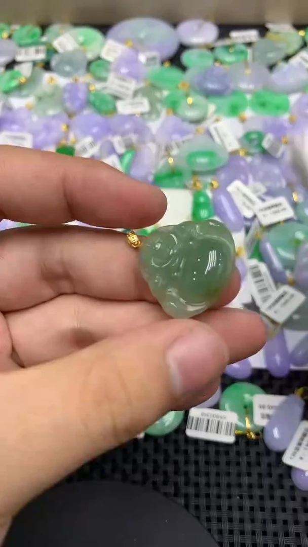 颈饰未镶嵌翡翠天然缅甸翡翠A货