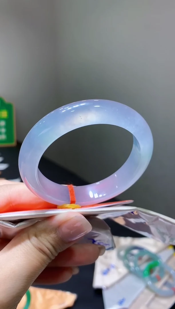 未镶嵌手镯翡翠q15天然缅甸翡翠A货（正圈）总价25万，拆单定金1万