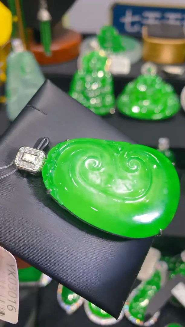 【闪购商品】翡翠颈饰银S925镶嵌57一季
