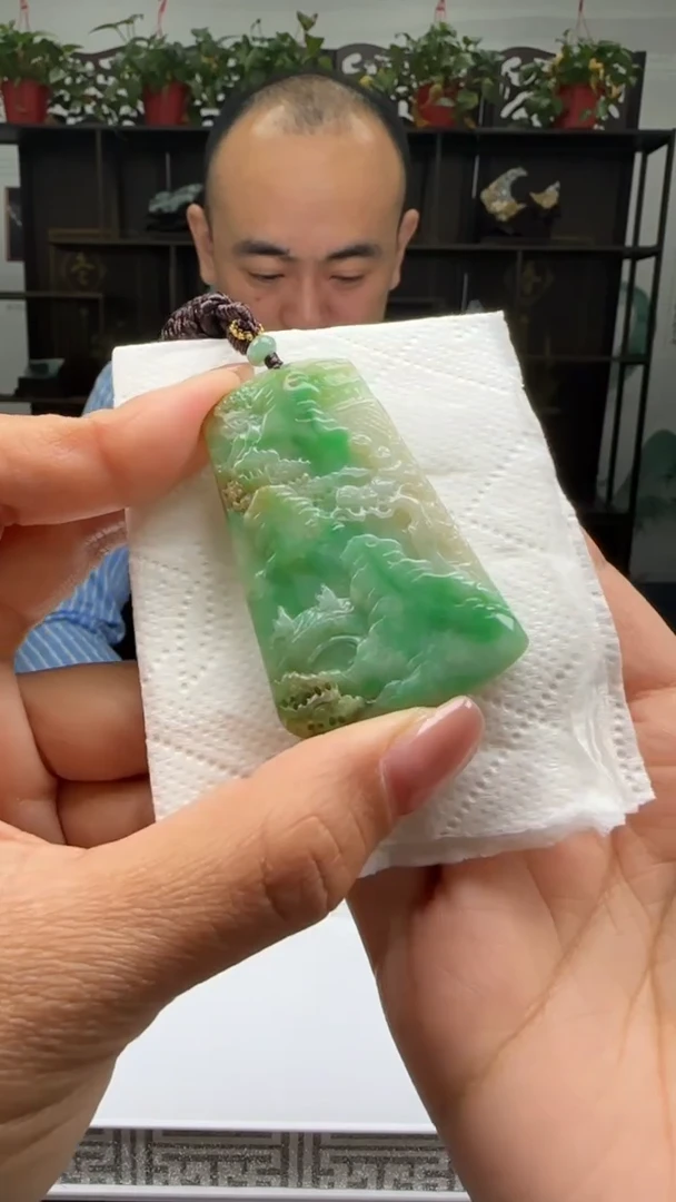 【闪购商品】翡翠颈饰未镶嵌天然翡翠A货吊坠