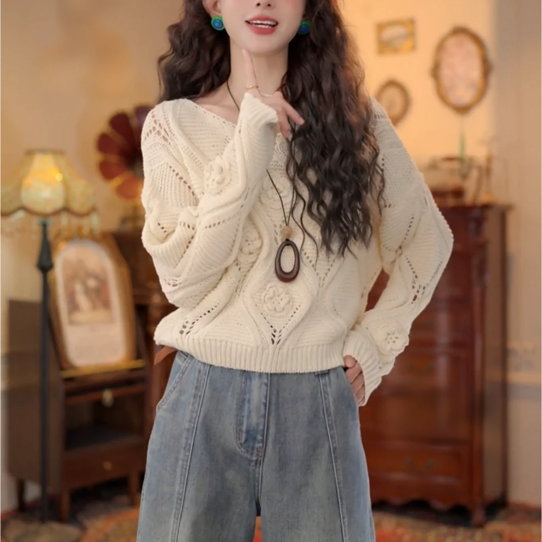【奶油蔷薇】2025秋季新款港风复古镂空针织宽松毛衣上衣LK2505698