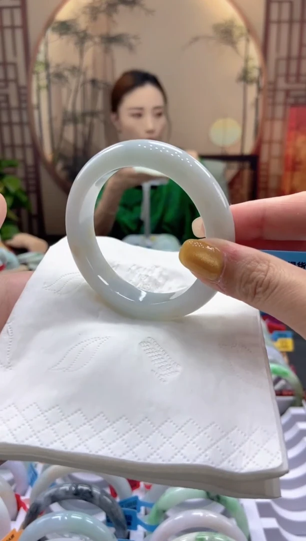 翡翠手镯未镶嵌000023646