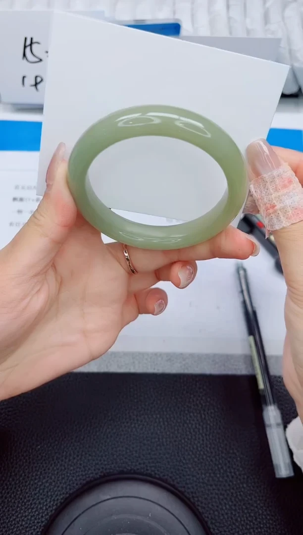 石英质玉手镯未镶嵌337-54.2
