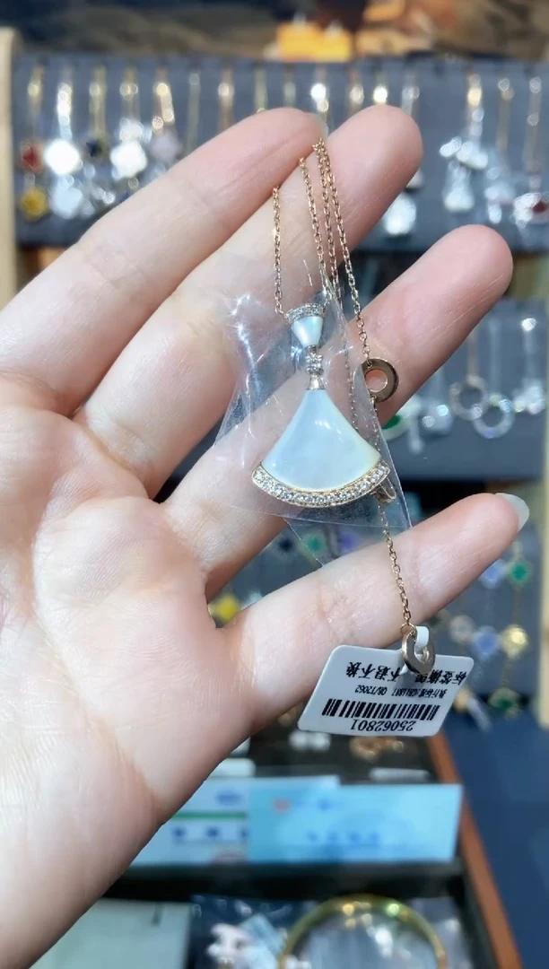 套链18K金镶嵌钻石钻石K玫大白裙