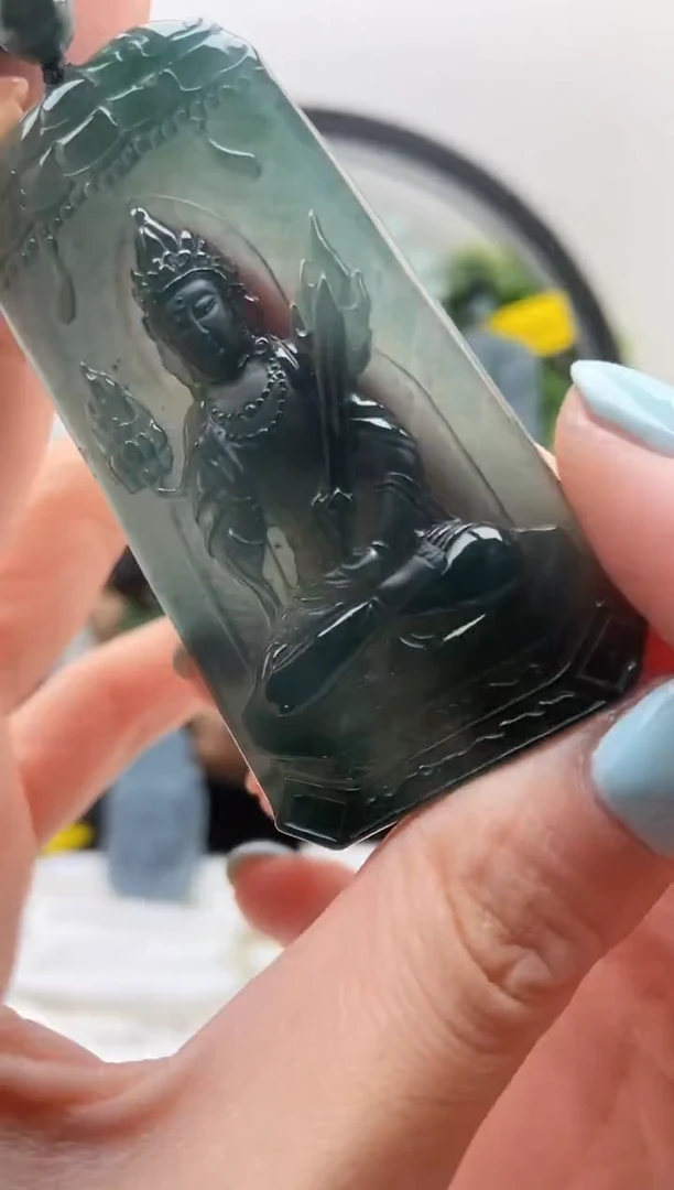 颈饰未镶嵌翡翠挂件