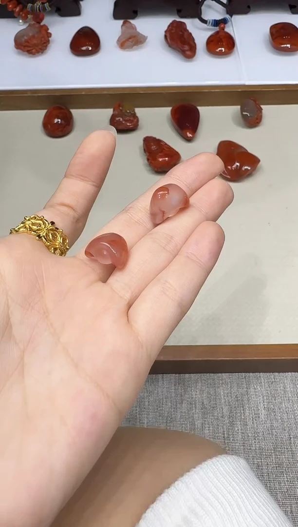 未镶嵌饰品南红玛瑙X1121-466-122多样性一件