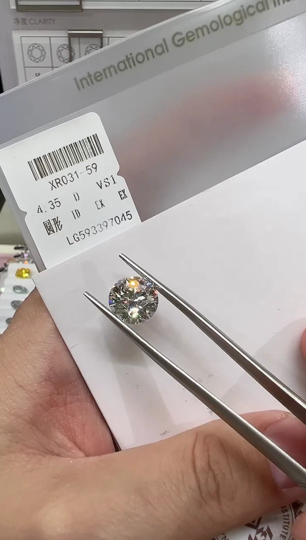 【闪购商品】实验室培育钻石裸石未镶嵌@4.35 ct 先鉴赏，再定制！