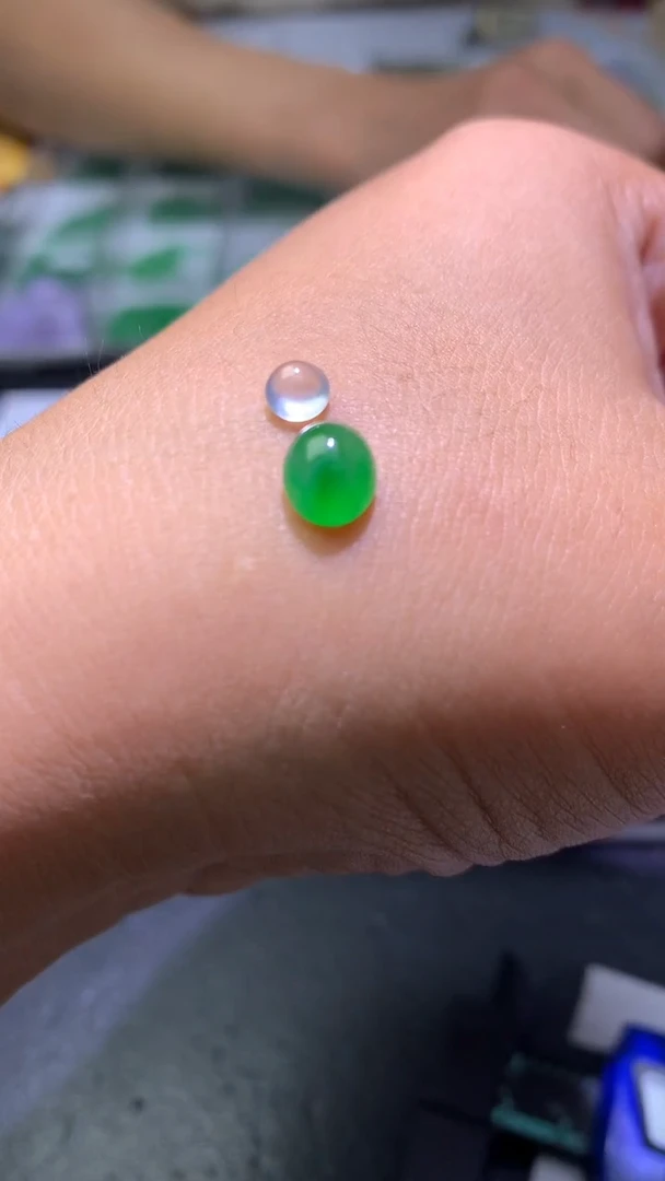 未镶嵌定制翡翠毛货