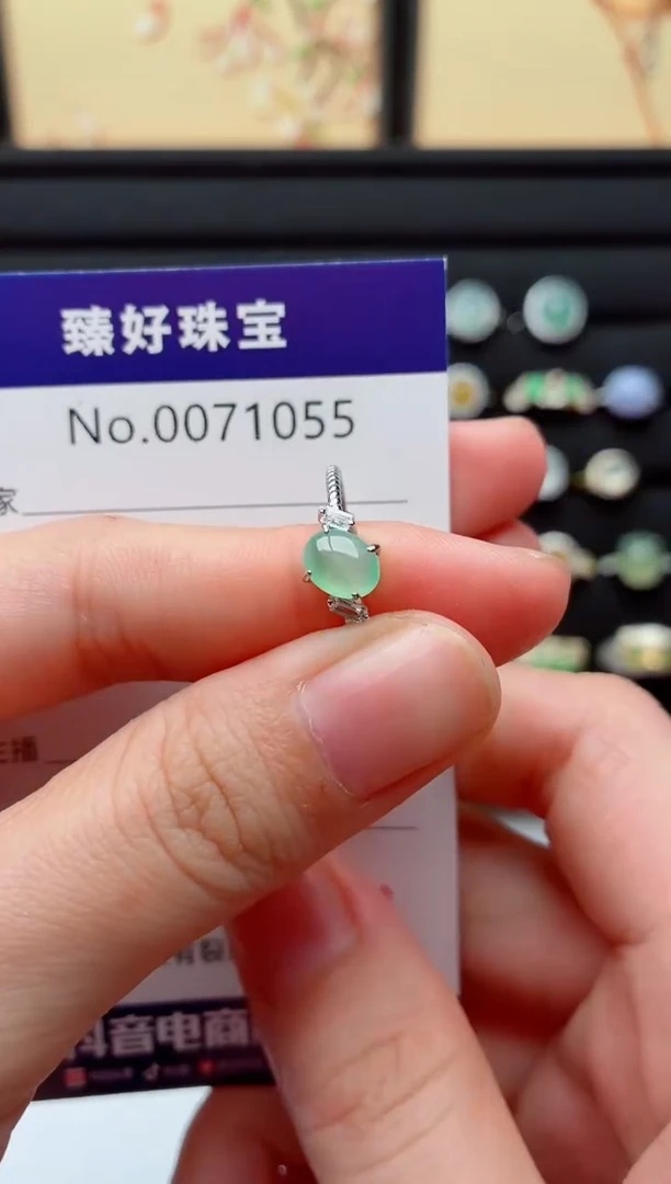 银S925镶嵌戒指翡翠.