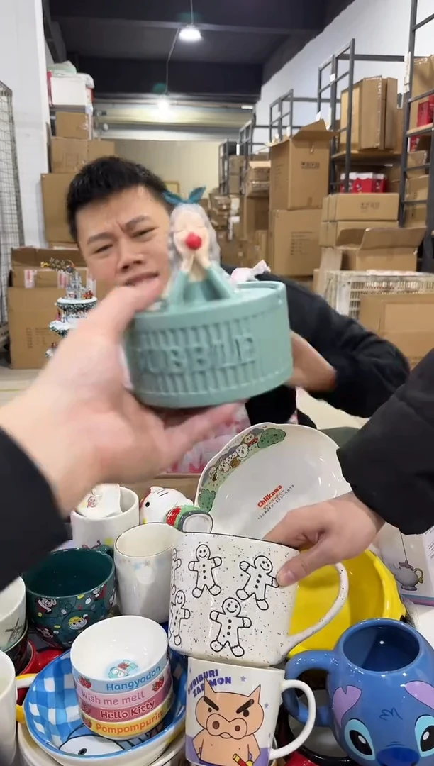 瓷片泡泡女孩烟灰缸