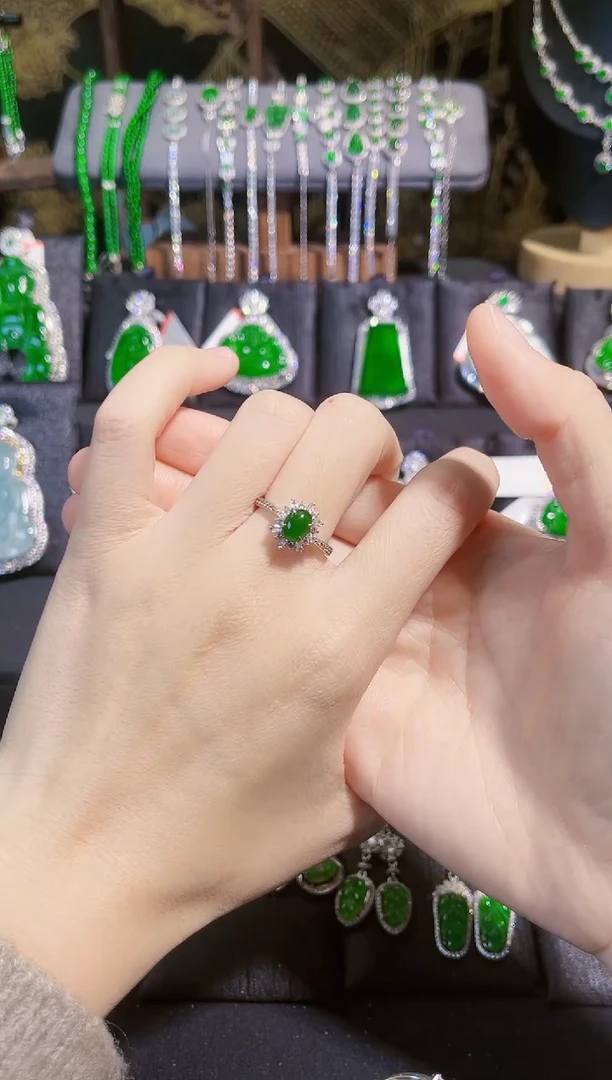 【闪购商品】翡翠戒指银S925镶嵌蛋面戒指