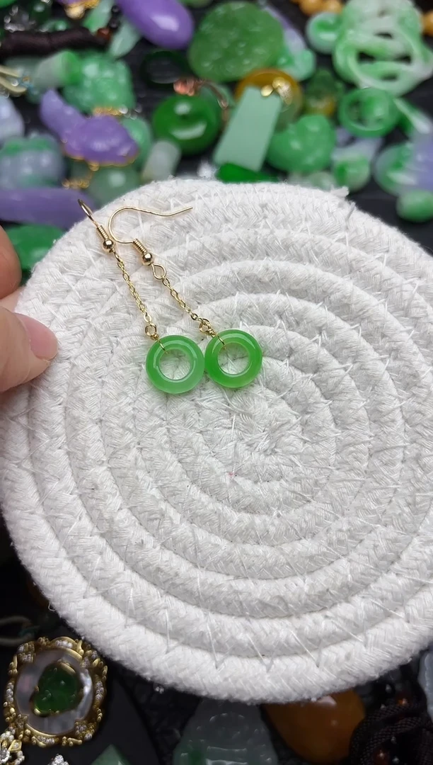 颈饰未镶嵌翡翠缅甸翡翠吊坠