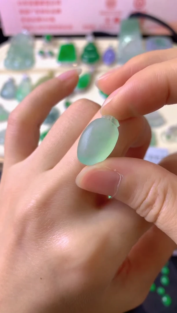 未镶嵌定制翡翠用****4毛货抛光