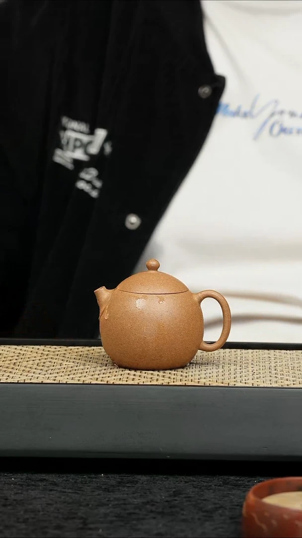 茶壶紫砂五堂 莲心（黄金段泥）