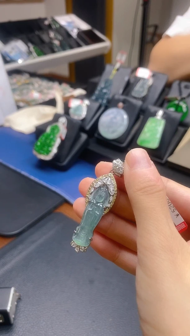 颈饰未镶嵌翡翠翠贤堂天然A货翡翠