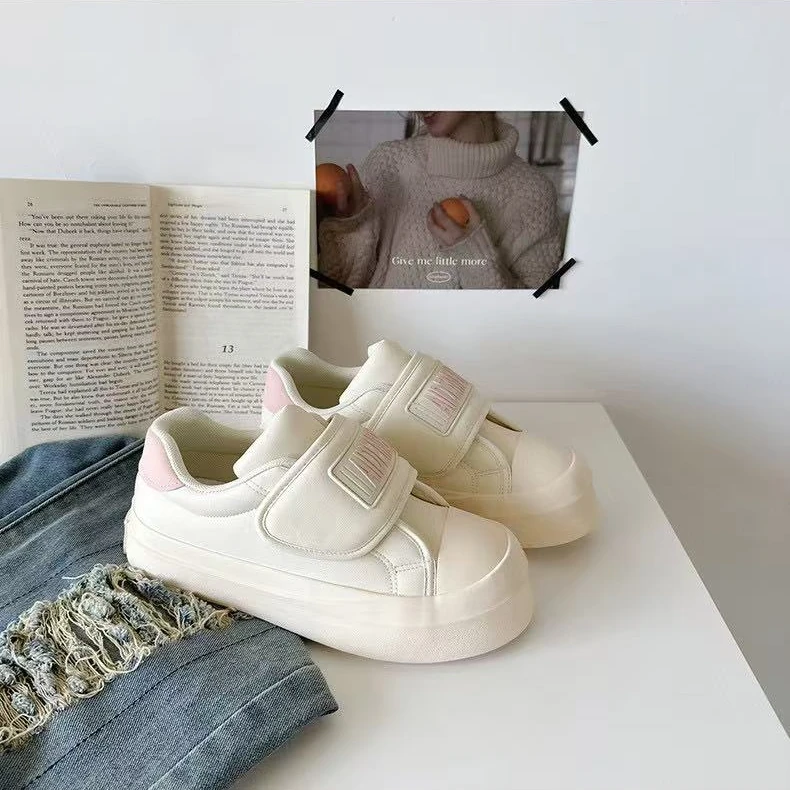 TP286 米粉厚底魔术贴面包鞋女新款大头鞋休闲百搭字母板鞋