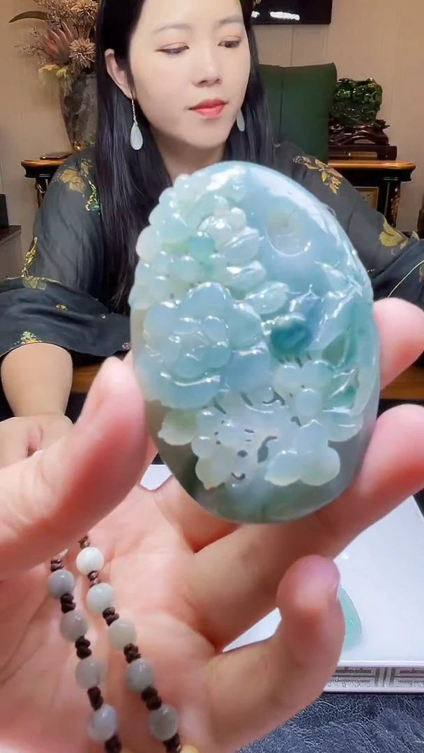 未镶嵌定制翡翠吊坠82