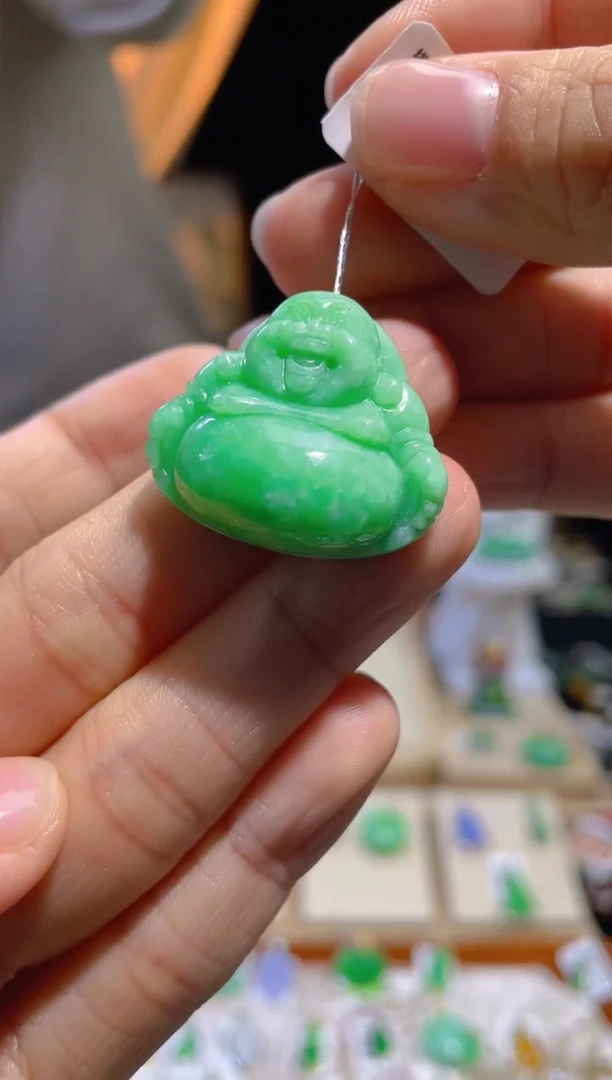 【闪购商品】翡翠颈饰未镶嵌假一赔三