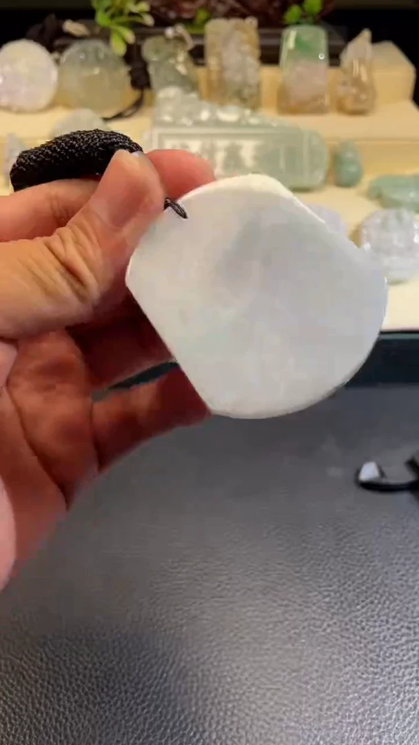 颈饰未镶嵌翡翠9/01/077