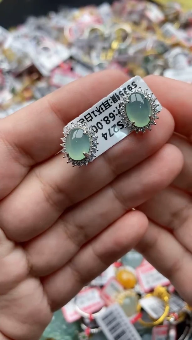 【闪购商品】翡翠戒指银S925镶嵌1111111      4