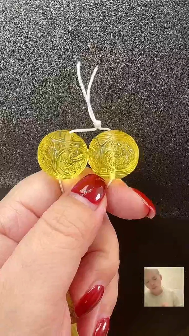 未镶嵌颈饰琥珀吊坠