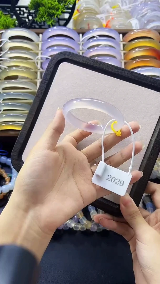 手镯玛瑙/玉髓未镶嵌54圈口玻璃底粉紫