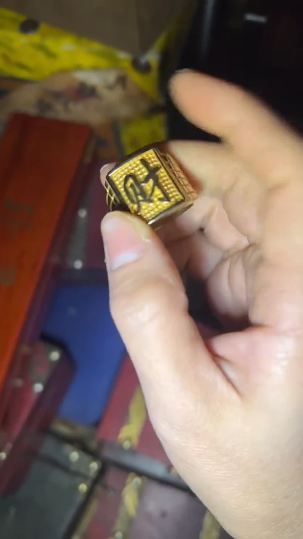 金属高端创意福利摆件