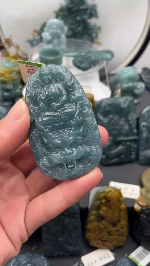 颈饰未镶嵌翡翠阿弥