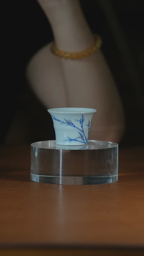 青花描金竹子竹节杯