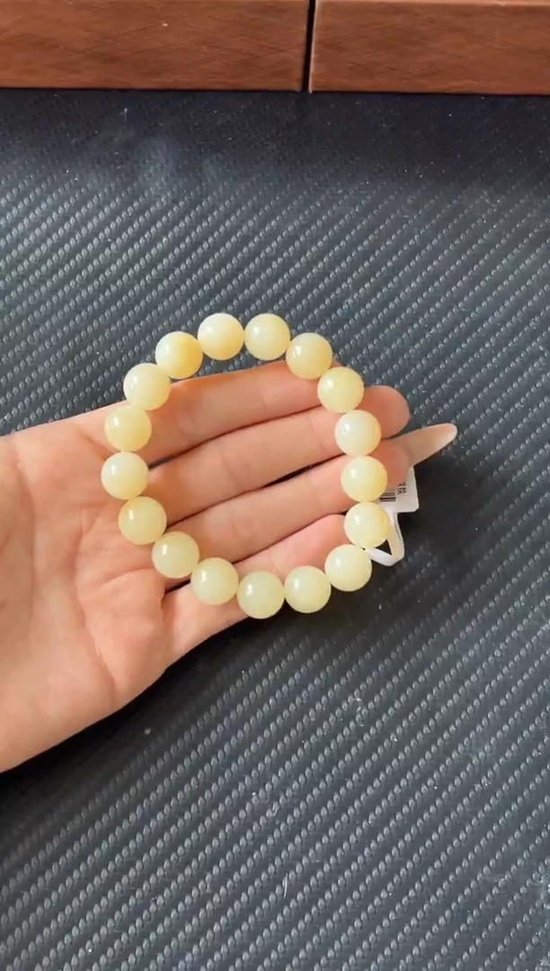 未镶嵌手串和田玉且末金山微色差卡12J