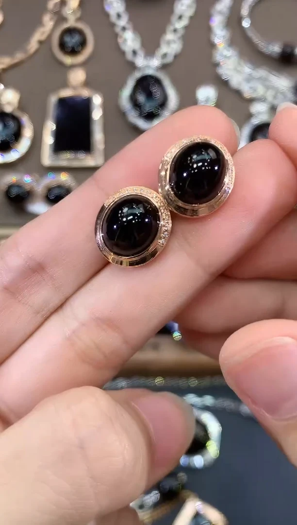 翡翠18K金镶嵌耳饰D42