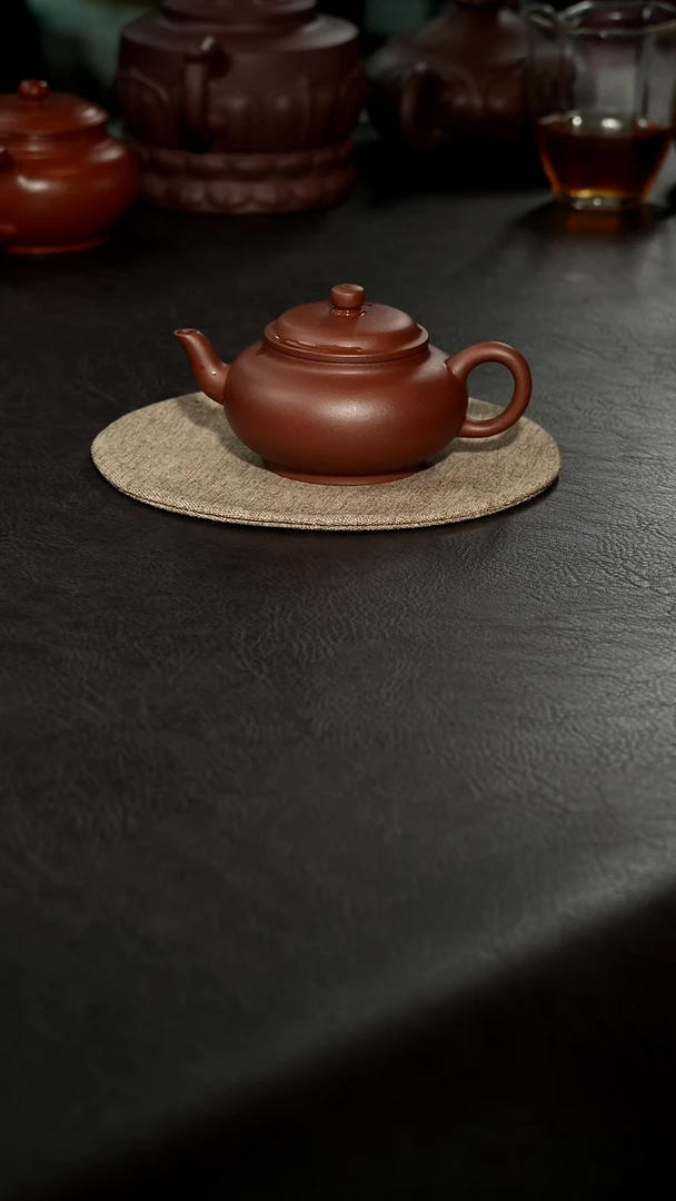 茶壶紫砂宫灯壶，底曹青，汪达明全手工。200cc