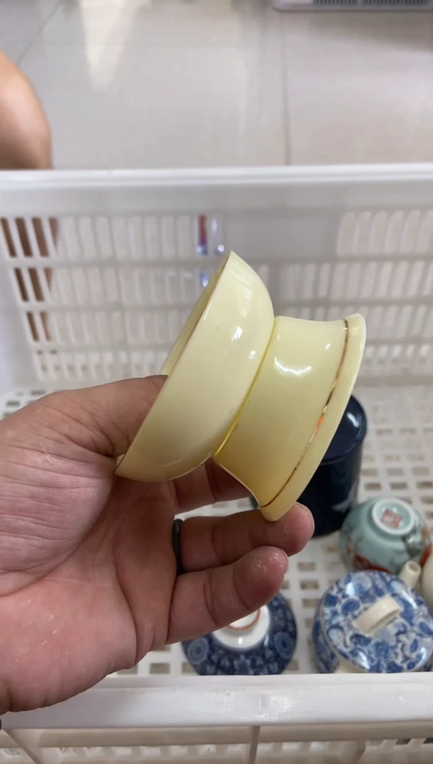 无运费险有瑕疵的摄影的产品有使用过的痕迹有点脏介意勿拍