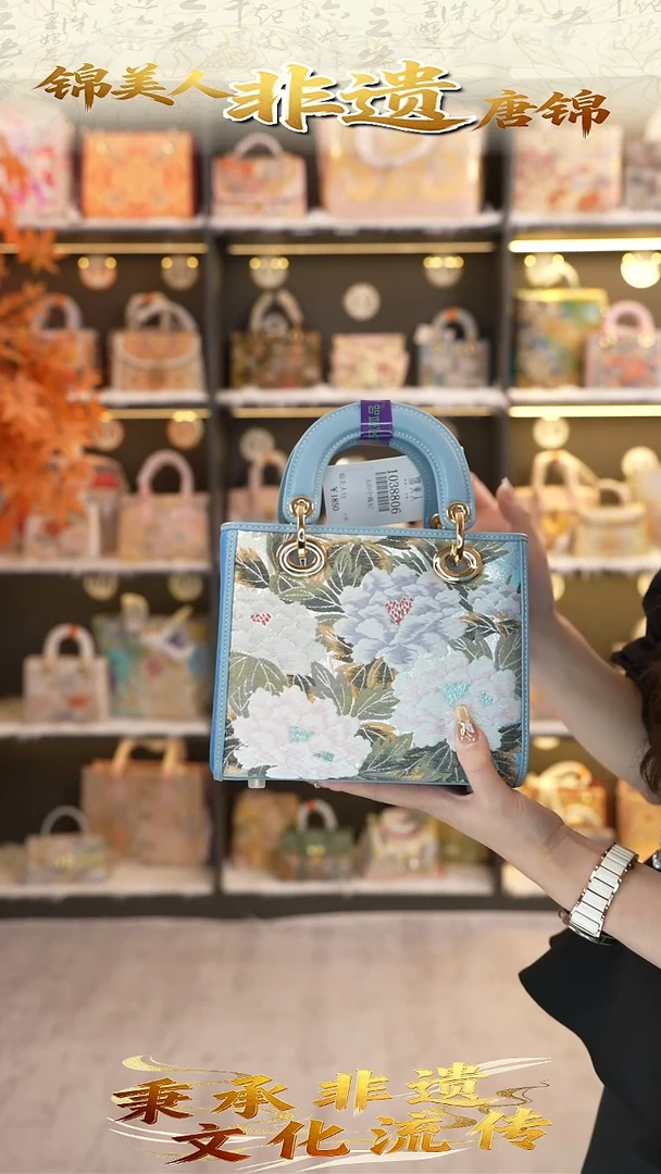 织绣34非遗唐锦中戴妃