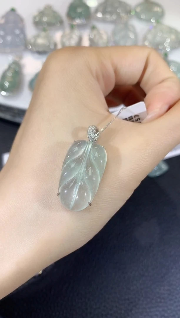 翡翠18K金镶嵌吊坠(不含链)Z84