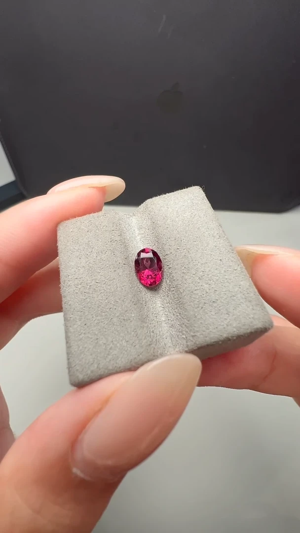 珠宝半成品未镶嵌石榴石镁铝石榴石