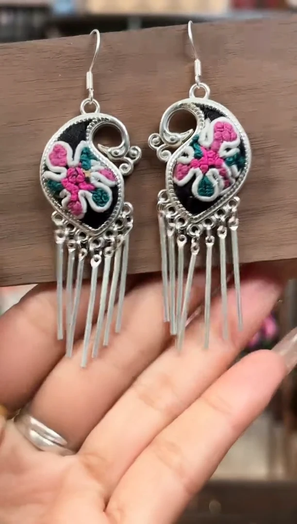 织绣艺枝独秀手工饰品241
