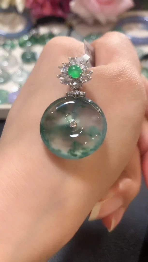 吊坠(不含链)18K金镶嵌翡翠n31