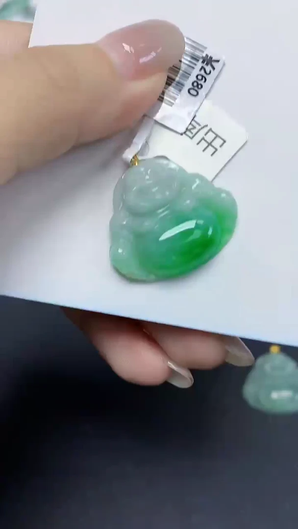 翡翠18K金镶嵌颈饰天然缅甸翡翠A货