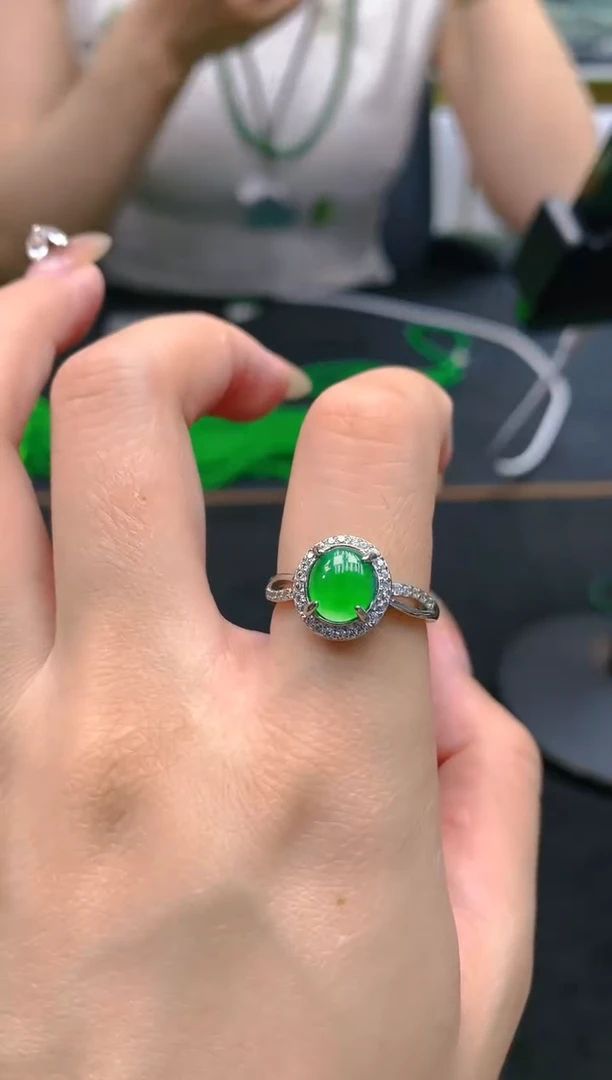 翡翠未镶嵌颈饰天然A货翡翠