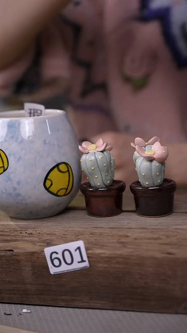 【闪购商品】瓷片微瑕微瑕 介意勿拍~~