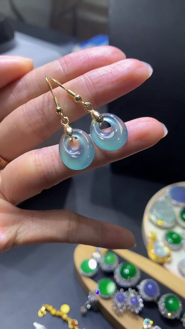 翡翠未镶嵌耳饰团购