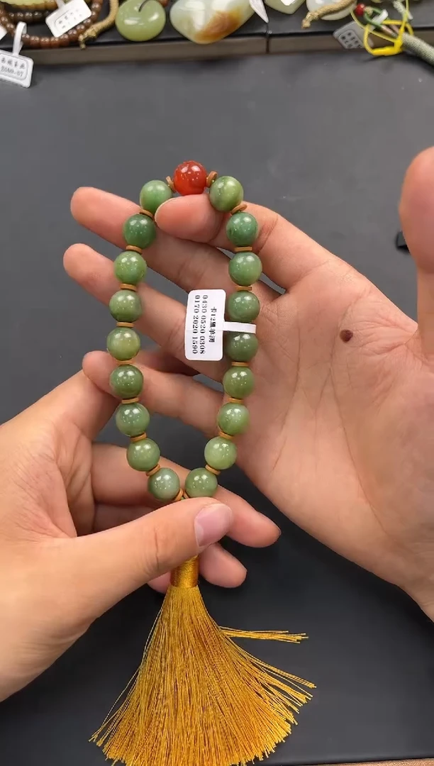 未镶嵌手串和田玉且末黑羊洞碧玉手持卡12微色差
